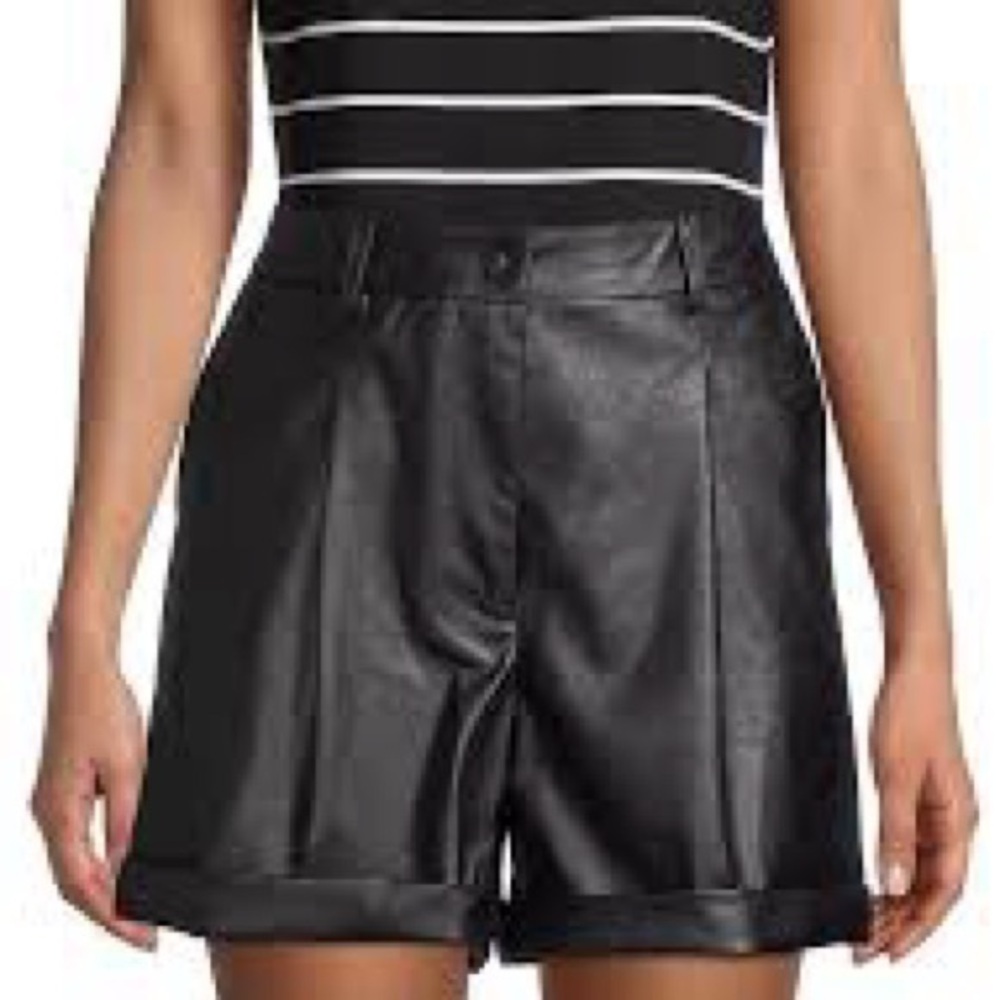 BCBGMAXAZRIA Vegan Leather Shorts Size Medium NWT Black Snap Closure High Waist